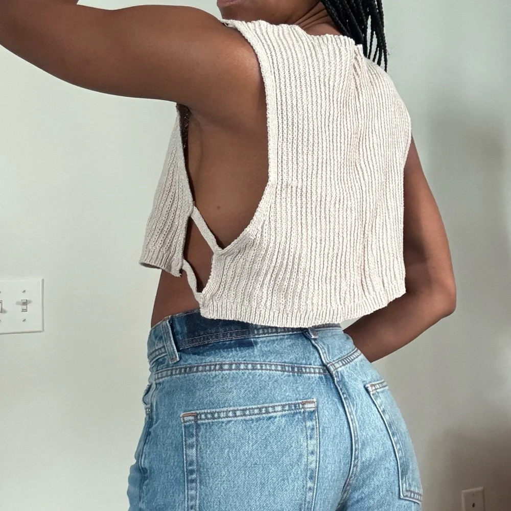 Cream Cropped Sweater Vest - Picture 6 of 13